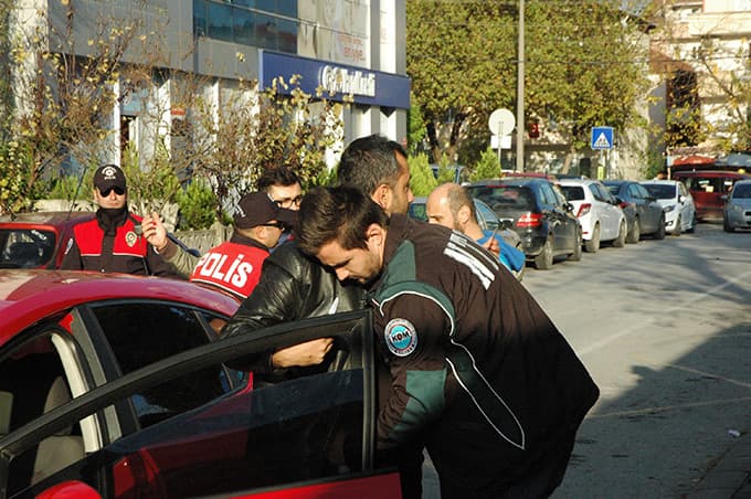 Okul çevrelerinde asayiş uygulaması