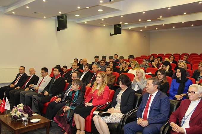Vali Coş'un eşi, hukuk dünyasına katıldı