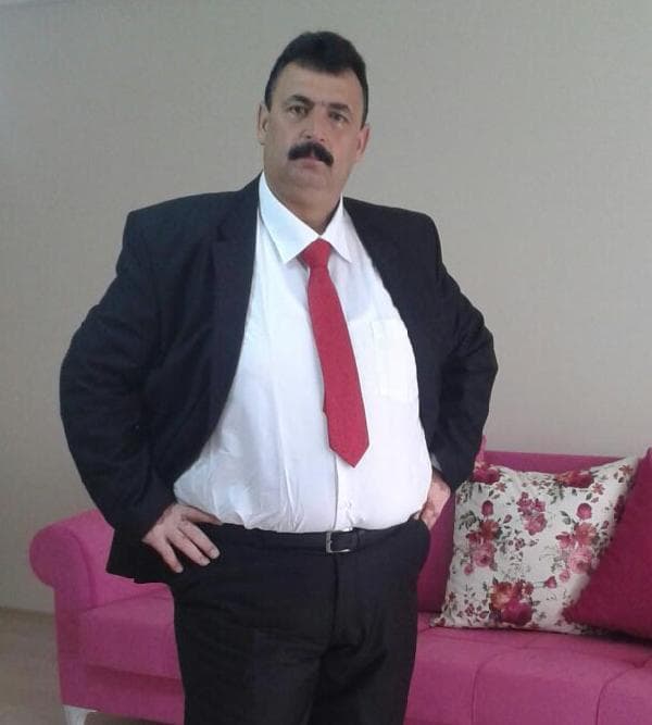 Durakta bekleyen baba ve oğluna silahlı saldırı