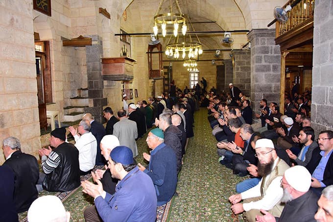 Tam 917 ilçeden, Şehit Kaymakam için...