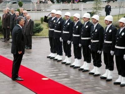 Cumhurbaşkanı Abdullah Gül'e Sevgi Seli