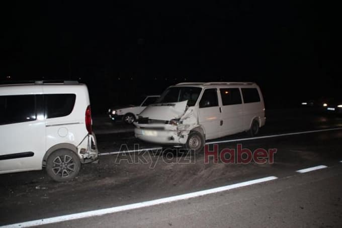 Akyazı-Ormanköy'de zincirleme trafik kazası!