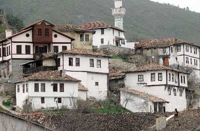 Tarihi Taraklı Evlerine İlgi Her Geçen Gün Artıyor