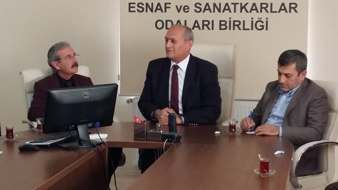 ''İğneden ipliğe zam geldi, bize niye zam yok?''