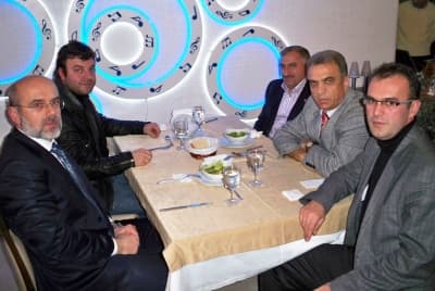 Başkan Dediğin Böyle Olur!