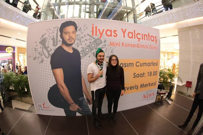 Agora AVM'de İlyas Yalçıntaş rüzgarı esti