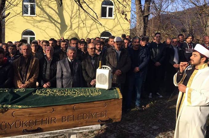 Fabrika yangınında ağır yaralanmıştı, kurtarılamadı!
