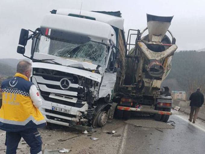 Alifuatpaşa'da kaza! 2 yaralı