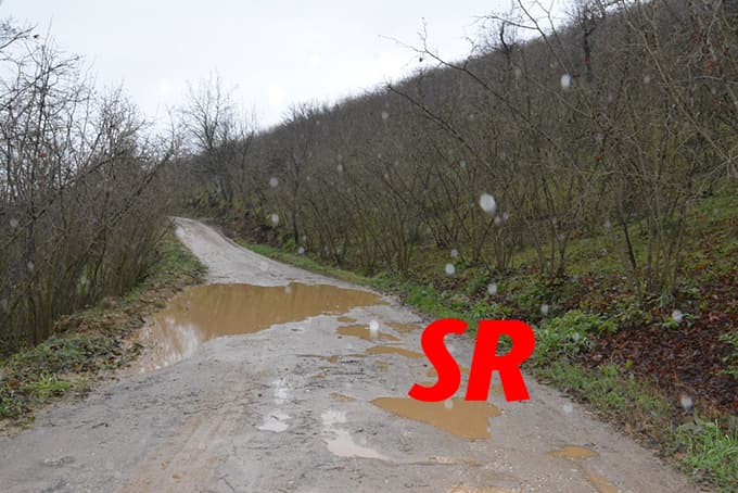 Sümbüllü Mahallesi halkından yol isyanı