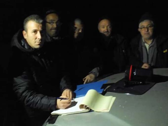 Gece bekçileri, onlara geçit vermiyor!