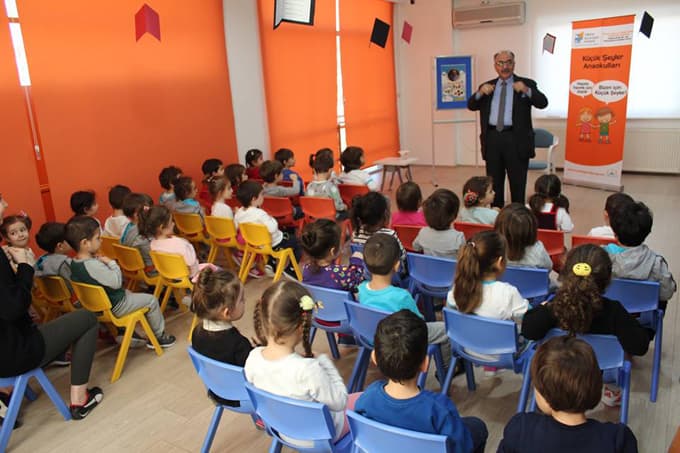 Ünlü yazar Yalvaç Ural, Sakarya'ya geldi