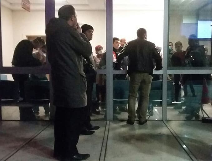 Karasu Devlet Hastanesi'nde hareketli saatler