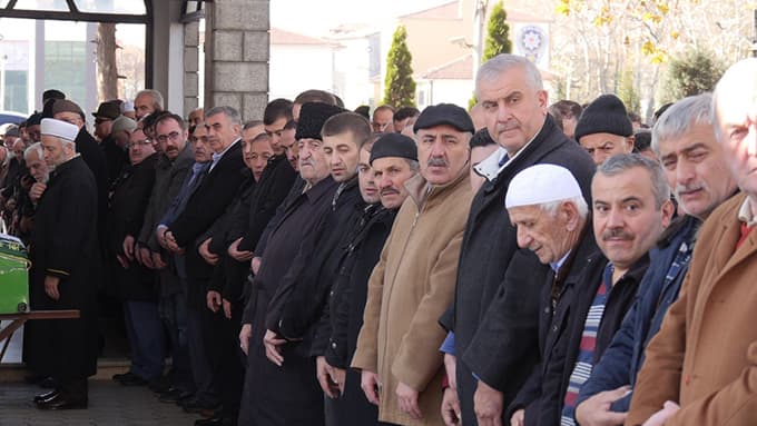 Derman, dualarla uğurlandı