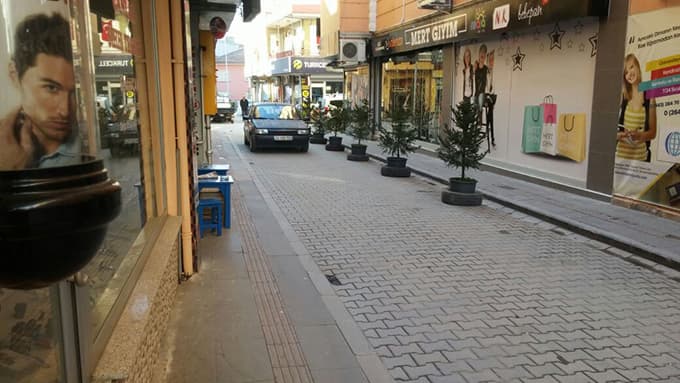 UKOME'nin trafiğe kapatılsın dediği sokaklar halen açık