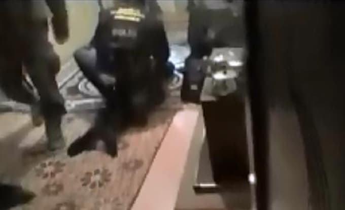 200 polis şafak vaktinde operasyon yaptı!