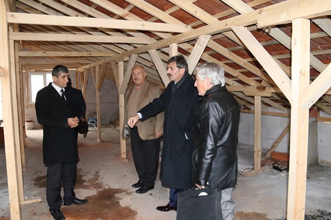 "Komşusu Açken Tok Yatan Bizden Değildir"