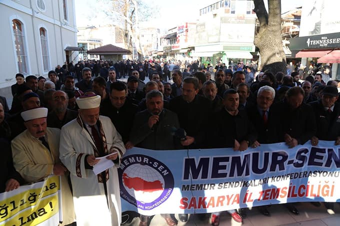 Sakaryalılar gıyabi cenaze namazında buluştu