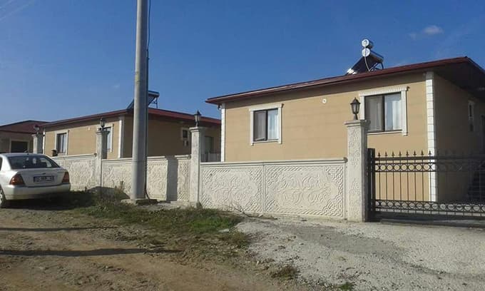 Kaynarca'da 3 eve hırsız girdi