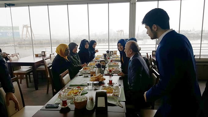 Mısırlı Şehit Esma'nın annesi Sakarya'ya geldi