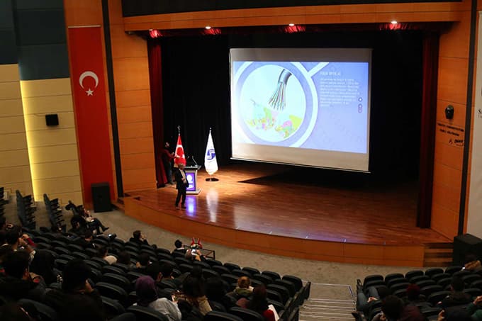 Türker Vardar SAÜ'de konuştu 