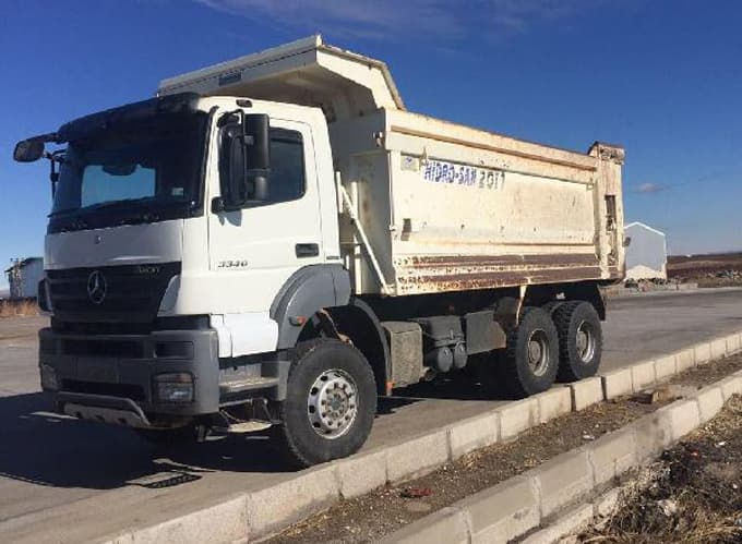 Gazete ilanıyla girdiği işten kamyon çaldı