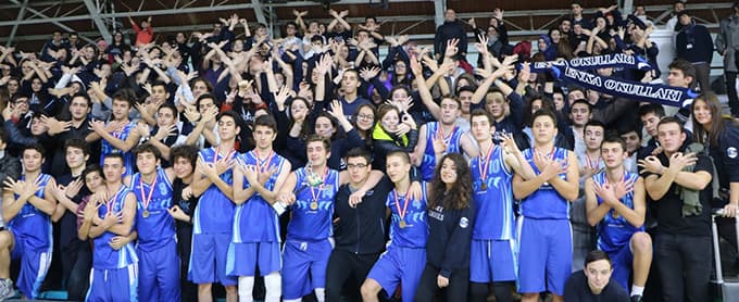 Sporculara ödüllerini polsiler verdi