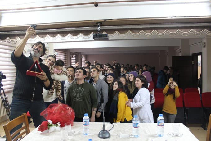 Ünlü oyuncu Ali Başar, Sakarya'ya geldi