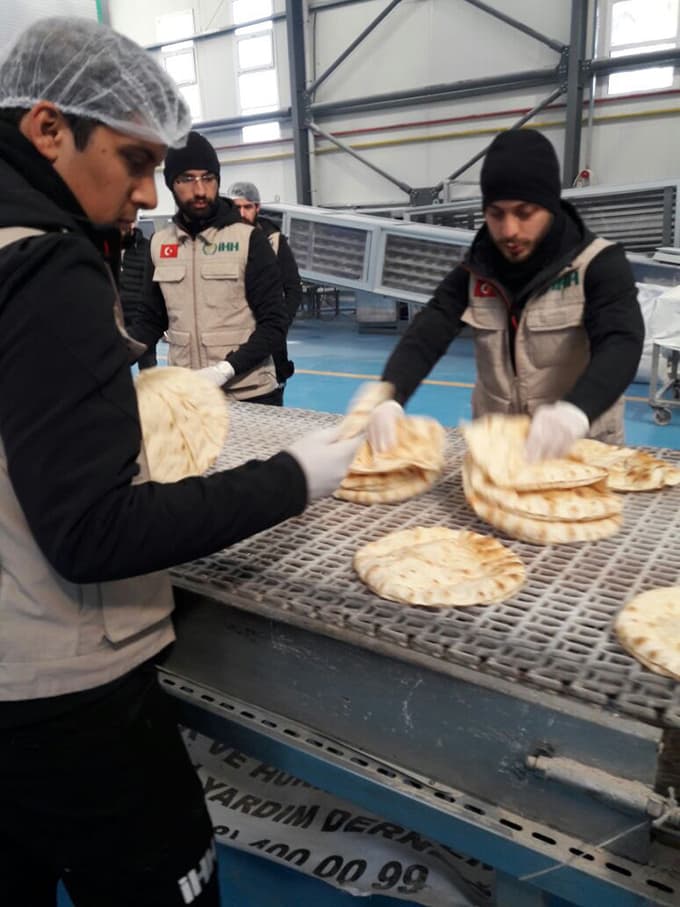 Sakarya'dan geçen konvoy, Halep'e ulaştı