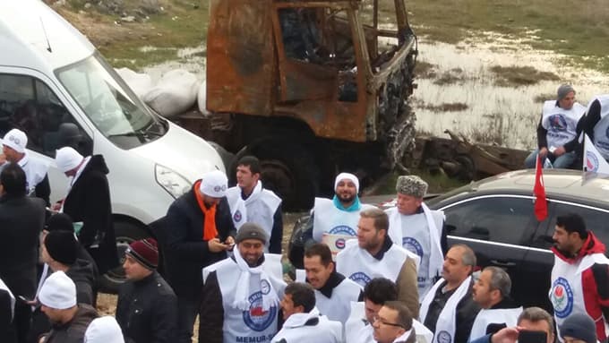 Eğitim Bir-Sen Sakarya Şubesi de sınır kapısına gitti