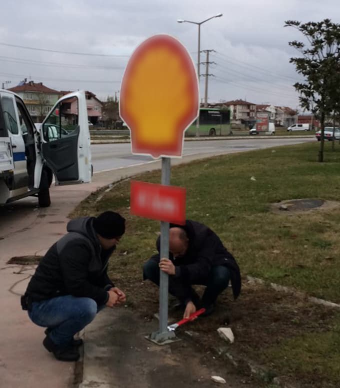 Görüntü kirliliğine yol açan reklam panoları kaldırılıyor!