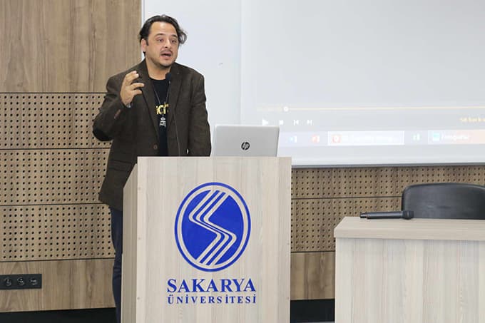 SAÜ, Çok Gezenti ile görmüş kadar oldu