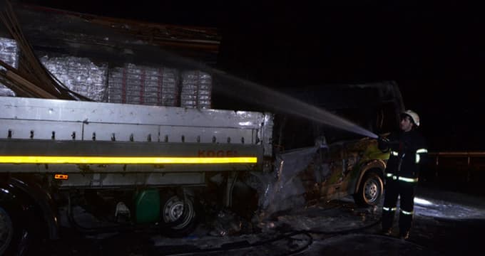 Kartepe'de feci kaza! Sürücü yanarak öldü