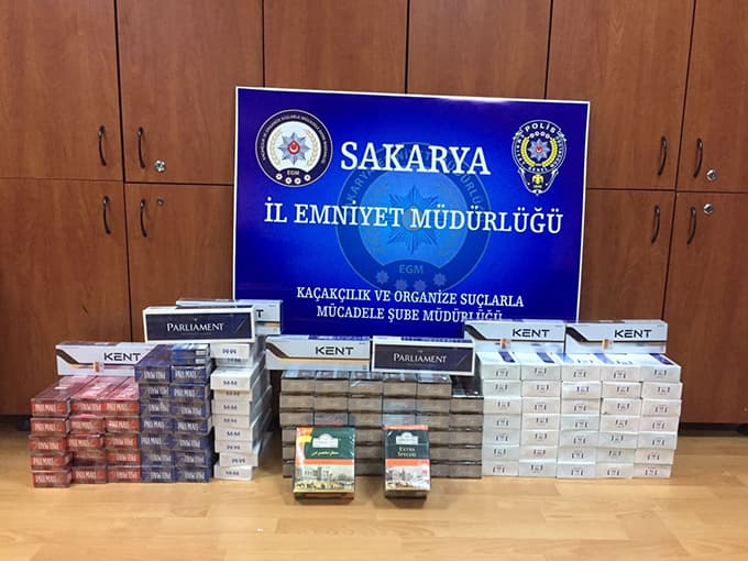 2 TIR'dan 8 bin adet kaçak sigara çıktı!