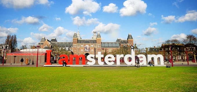 Amsterdam ve Brugge için tur fırsatlarını kaçırmayın!