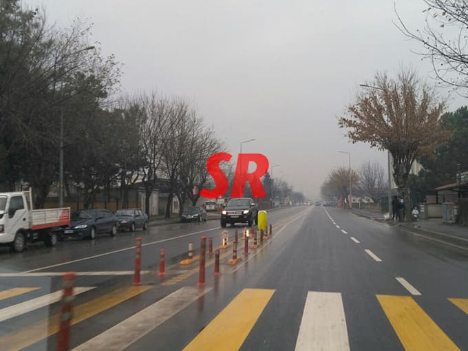 Refüjsüz yol vatandaşı canından bezdirdi