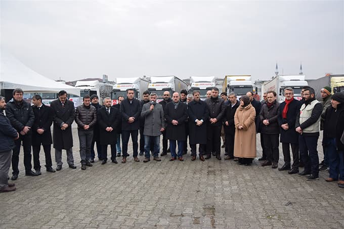 Halep'e Sakarya'dan 20 TIR daha...