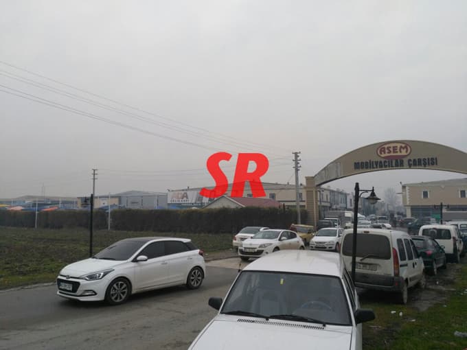 Vatandaş Sosyete Pazarı'na akın etti