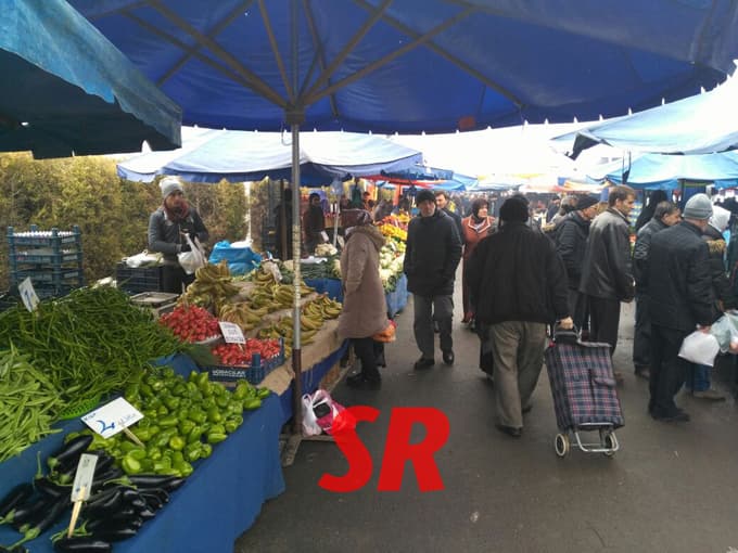 Vatandaş Sosyete Pazarı'na akın etti