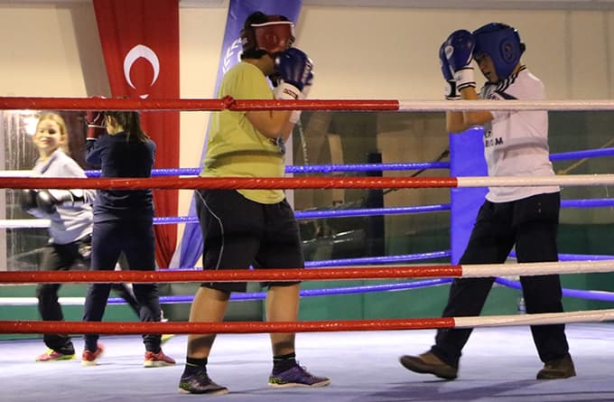 Boksörler ringden inmiyor