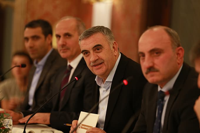 ''Bir milyon kitaplı kütüphanenin yeri hazır''
