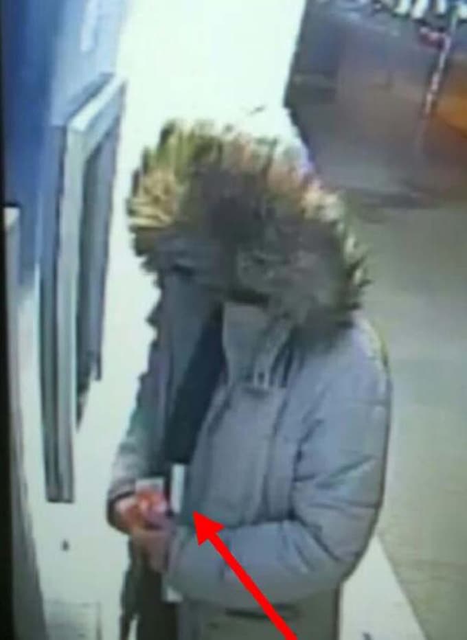 ATM'ye yerleştirdiği aparatla 4 bin lira çaldı!