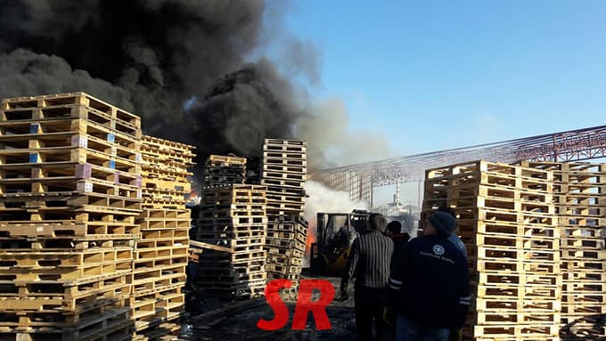 Artvin Sanayi'de büyük yangın!