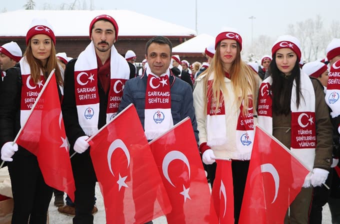 Sarıkamış Şehitleri için yürüdüler