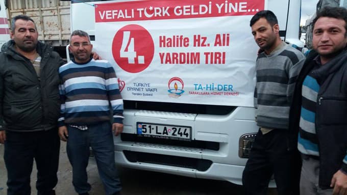 Olumsuz hava şartlarına rağmen sınıra ulaştılar