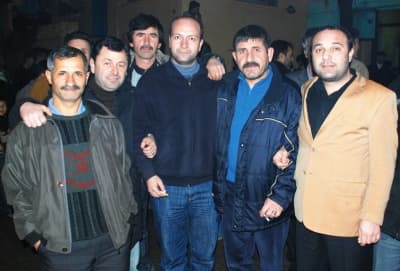 Enver Toçoğlu, Romanlarla Roman Oynadı