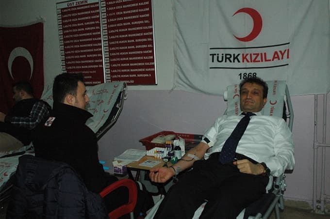 Bu kez onları bir araya getiren şey davalar değildi