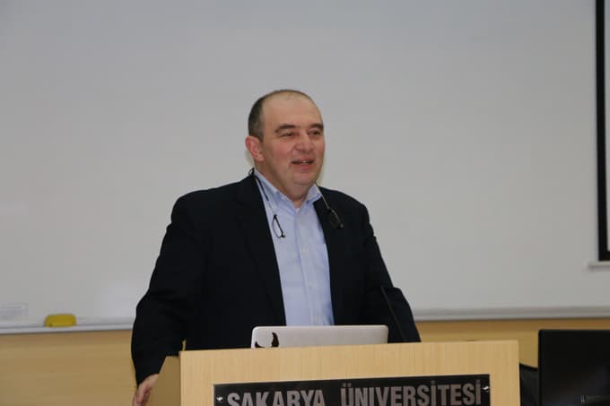 ''Normal doğum bebeği kuvvetlendiriyor''