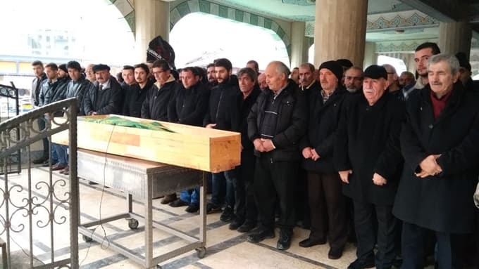 Cem Kara son yolcuğuna uğurlandı