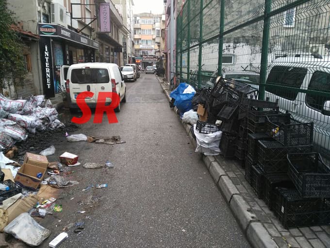 ''Çöp ev'' vatandaşı bezdirdi