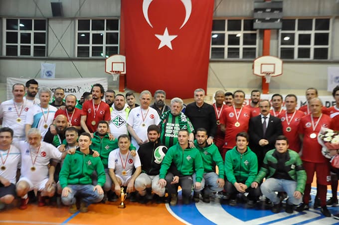 Başsavcı ve rektör, sahaya indi